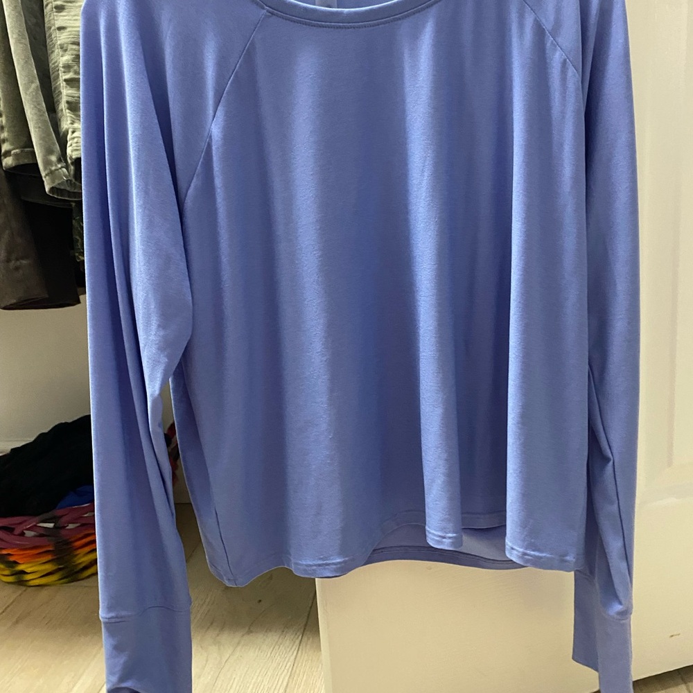 Beyond Yoga long sleeve work out tee. Buttery soft and never worn.